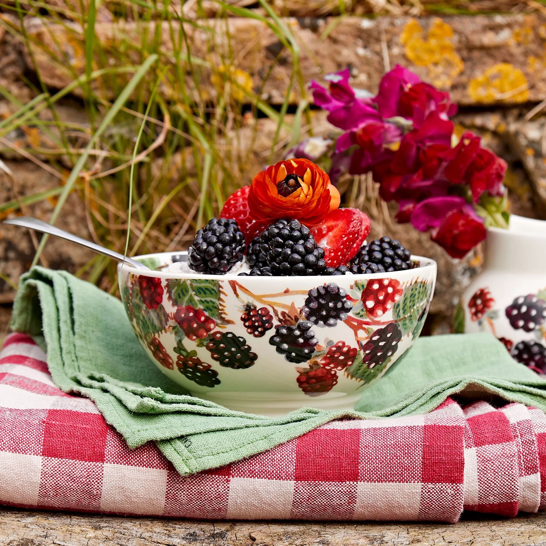 Seconds Fruits Blackberry French Bowl