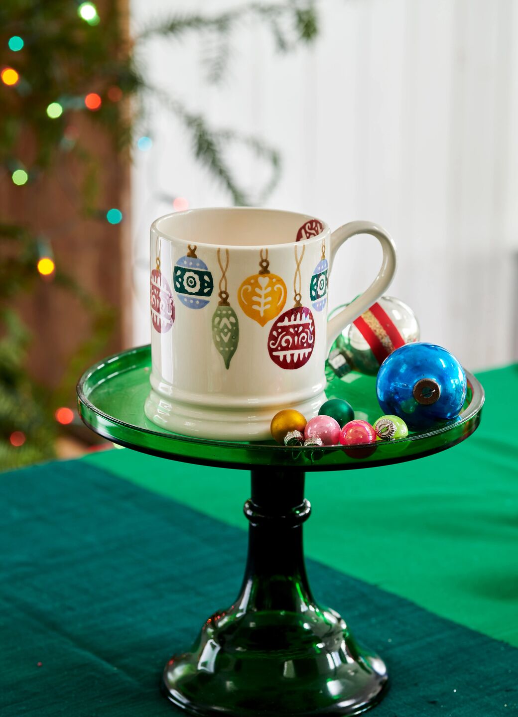 Baubles 1 Pint Mug