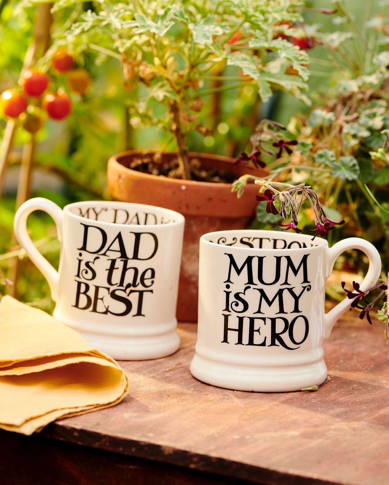 Black Toast Archive Mum & Dad Set Of 2 1/2 Pint Mugs Boxed