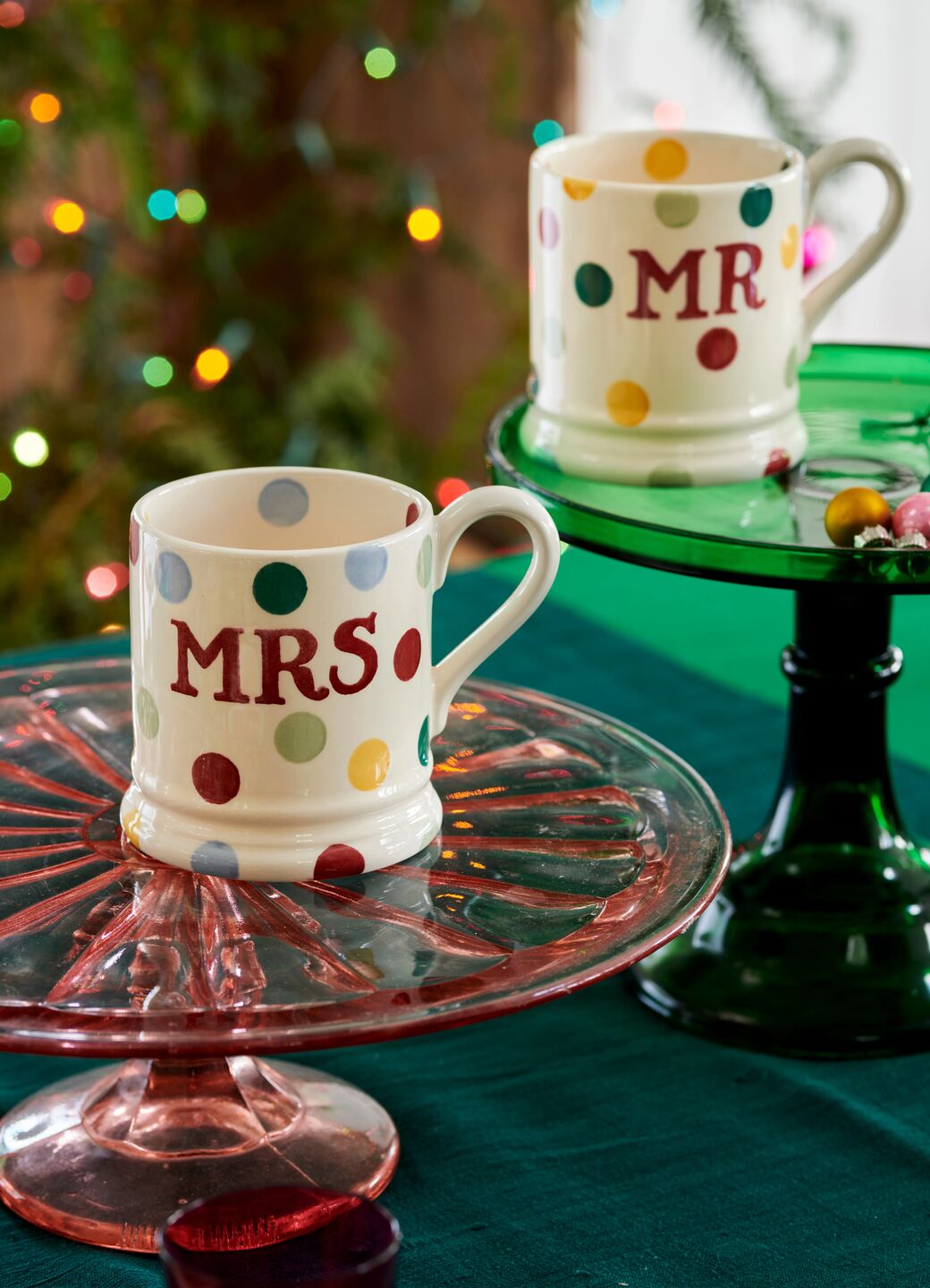 Polka Dot 'Mr & Mrs' Set of 2 1/2 Pint Mugs Boxed