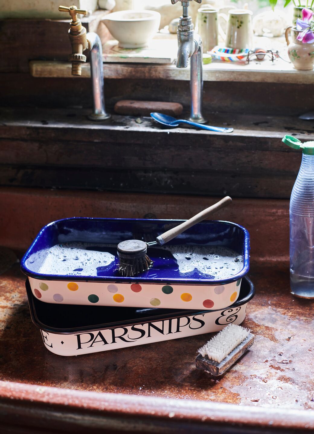 Polka Dot Enamel Roasting Dish 34cm